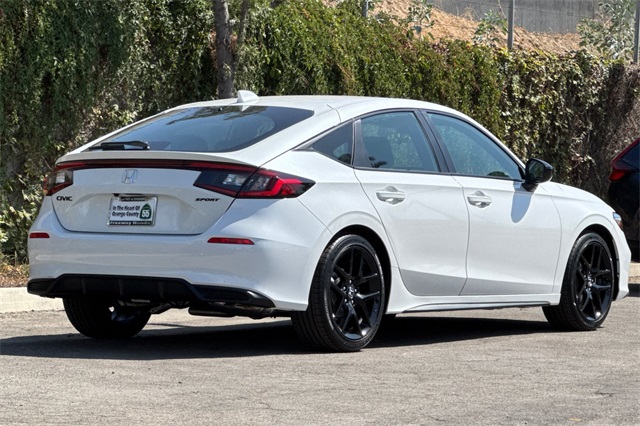 2026 Honda Civic Hatchback Sport photo 4