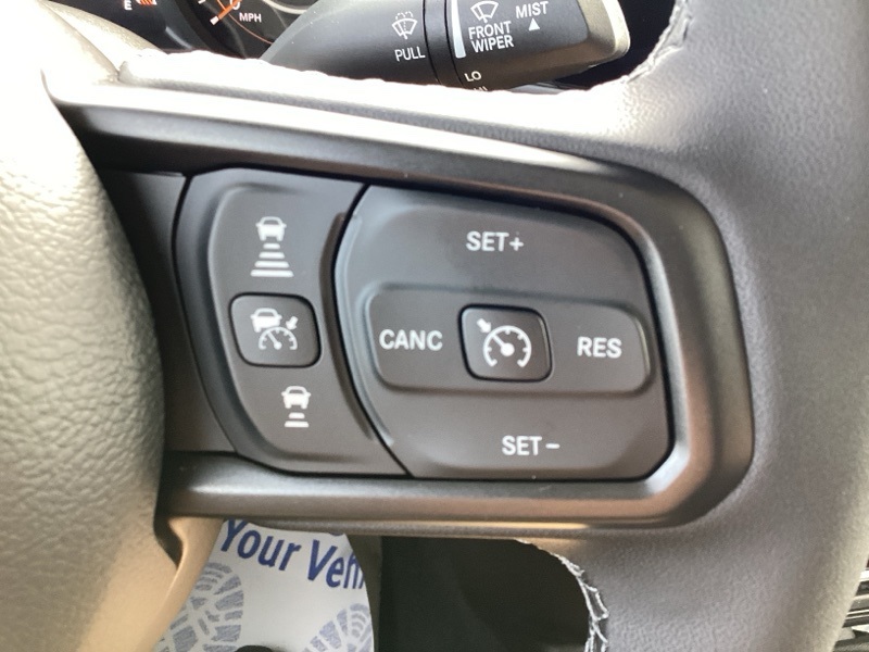 2025 Jeep Gladiator Willys photo 27