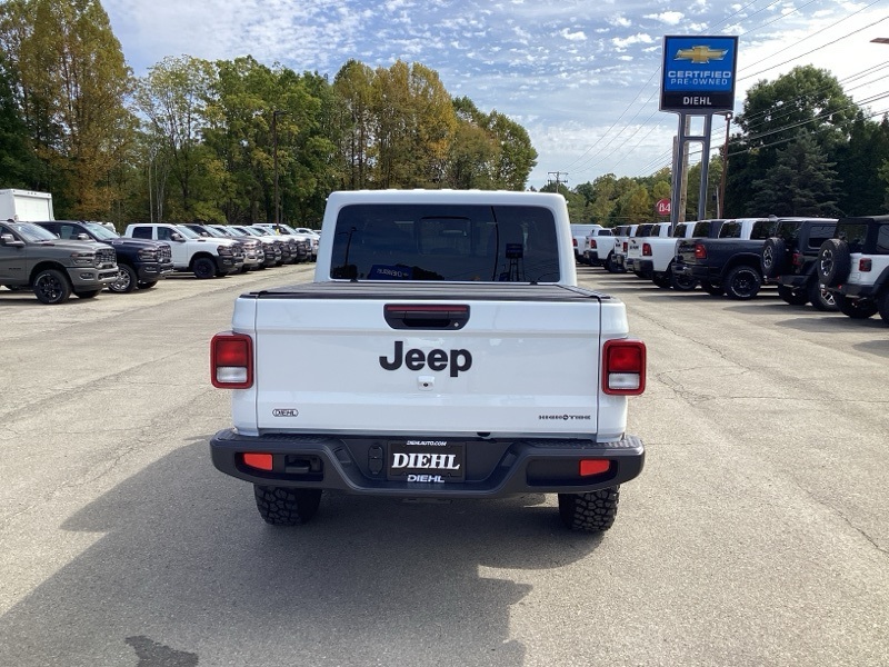 2025 Jeep Gladiator Willys photo 6