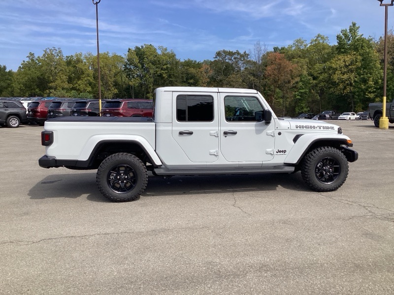 2025 Jeep Gladiator Willys photo 8