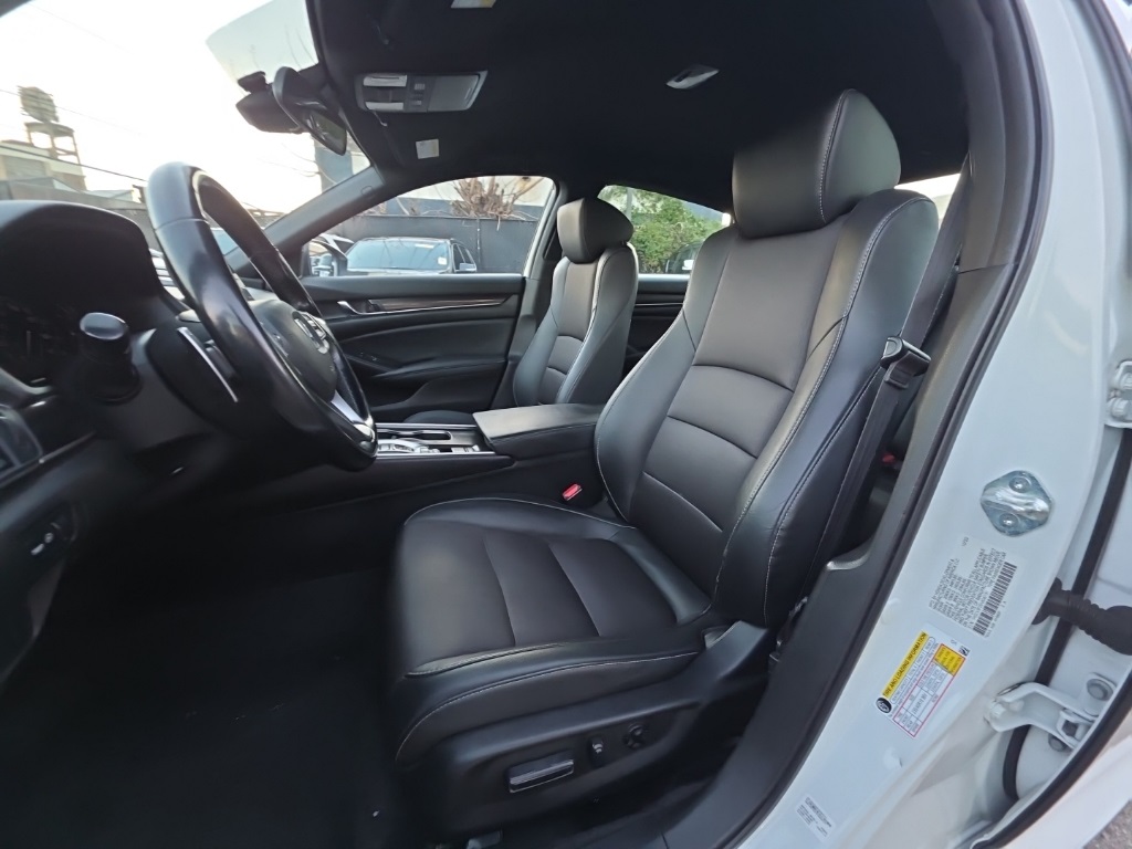 used 2022 Honda Accord Hybrid car, priced at $23,595