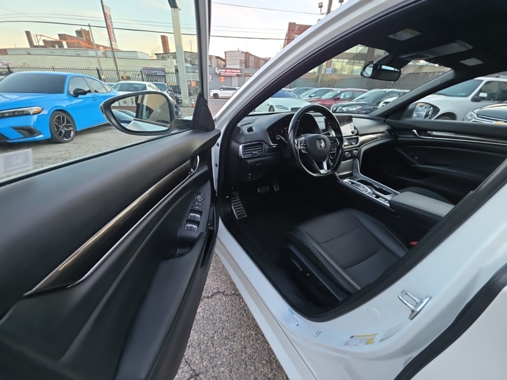 used 2022 Honda Accord Hybrid car, priced at $23,595