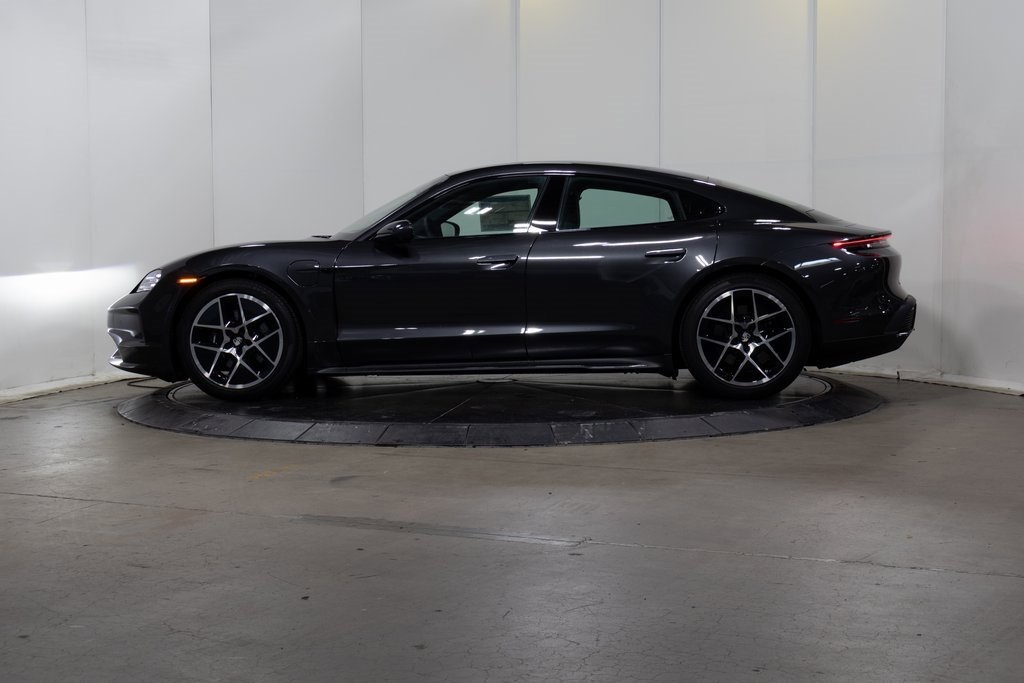 2025 Porsche Taycan 4S photo 2