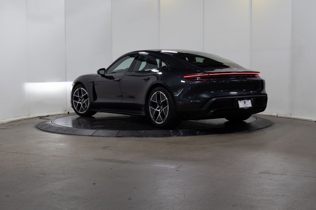 2025 Porsche Taycan 4S photo 3