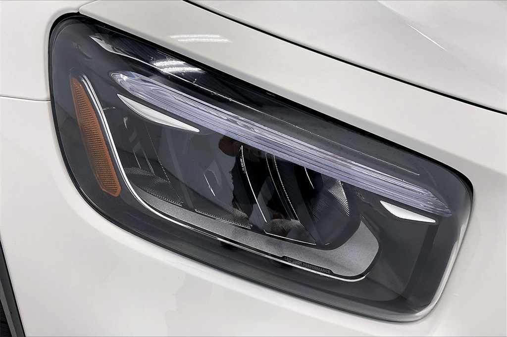 2025 Mercedes Benz GLB 250 photo 13