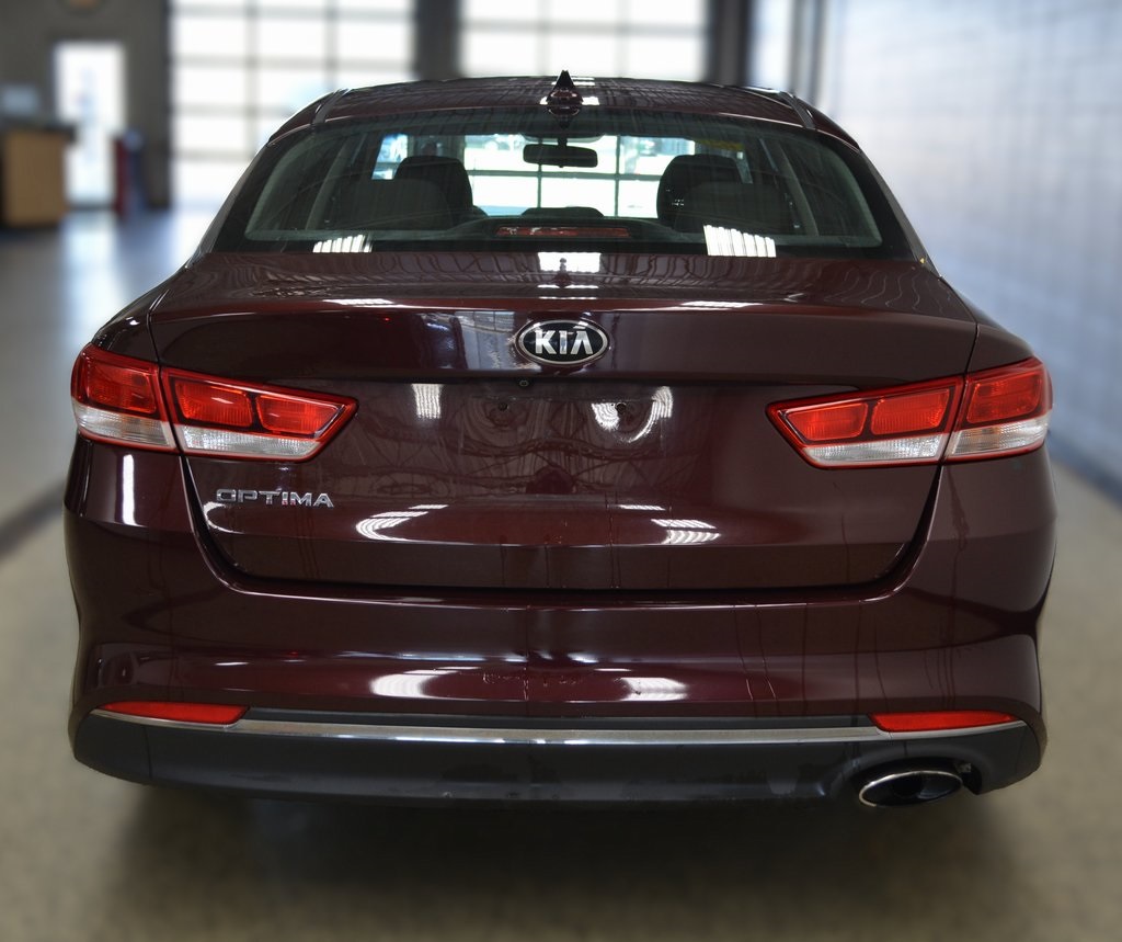 2016 Kia Optima LX photo 4