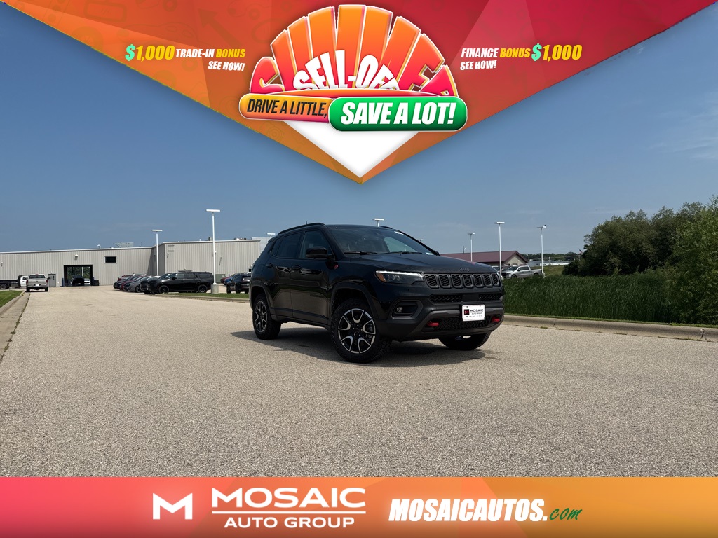 New 2025 Jeep Compass Trailhawk SUVs