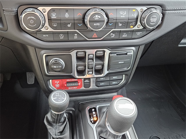 2026 Jeep Gladiator Mojave 4x4