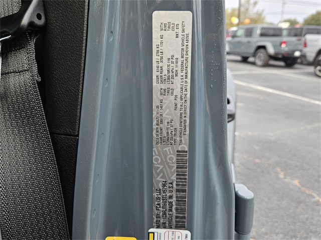 2026 Jeep Gladiator Mojave 4x4