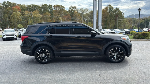 used 2022 Ford Explorer car, priced at $24,673