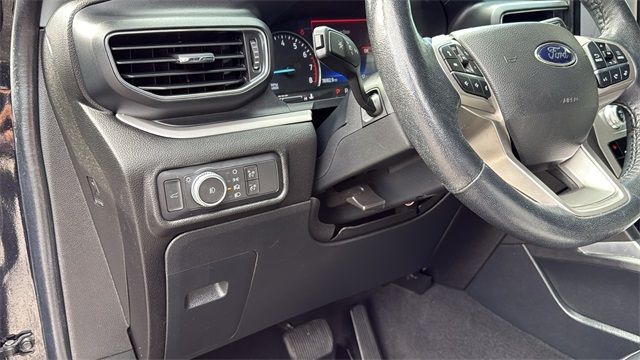 used 2022 Ford Explorer car, priced at $24,673