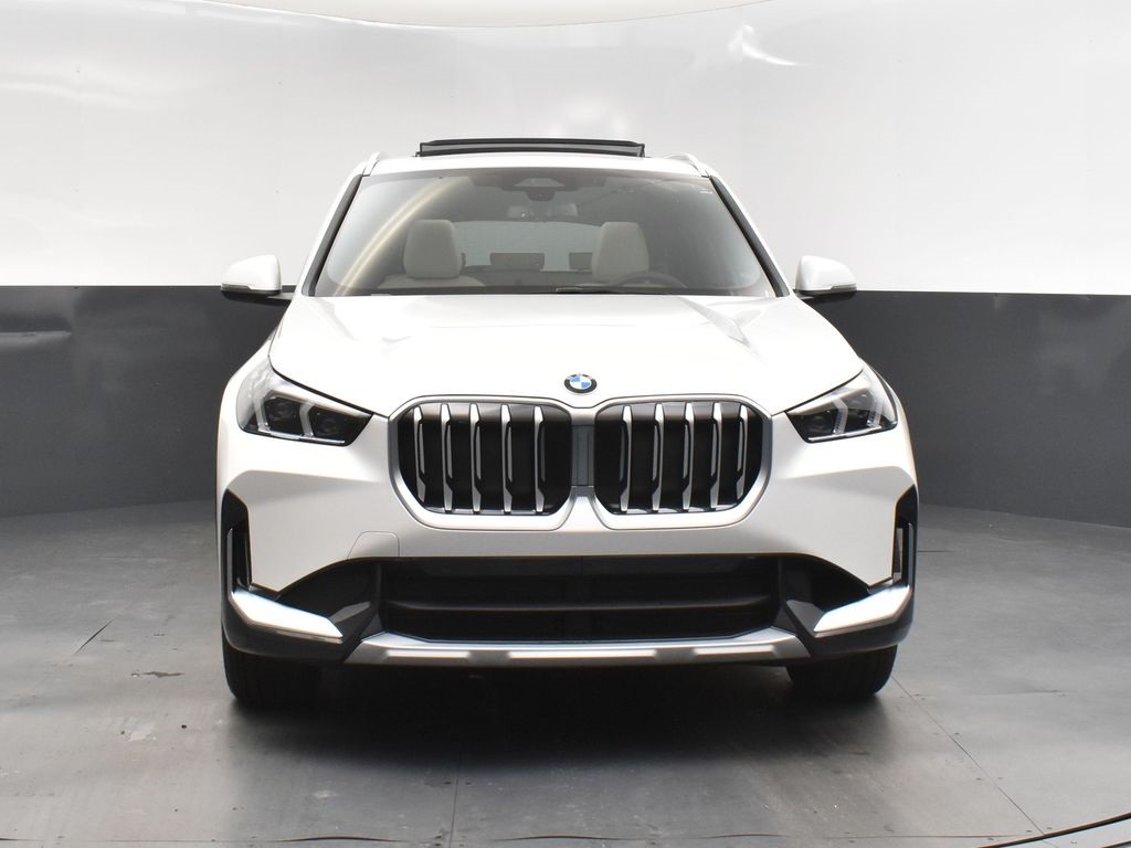 2025 Mineral White Metallic BMW X1 xDrive28i AWD SUV