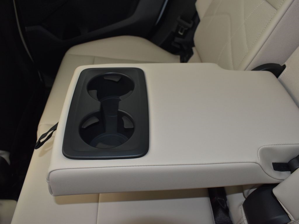 2025 Mineral White Metallic BMW X1 xDrive28i AWD SUV
