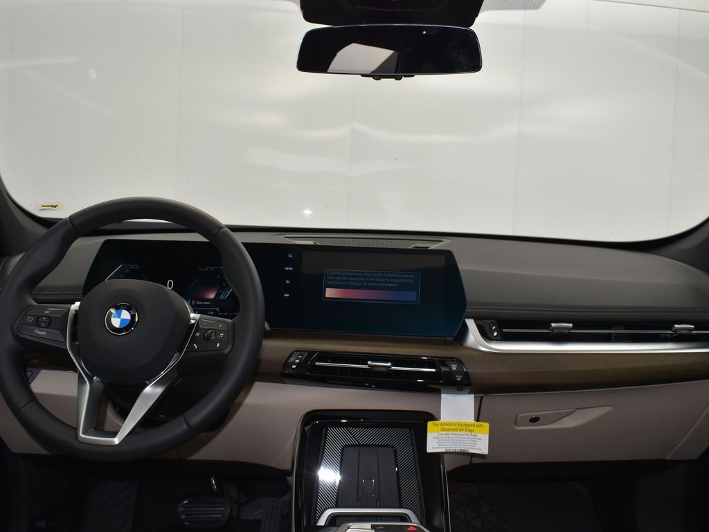 2025 Mineral White Metallic BMW X1 xDrive28i AWD SUV