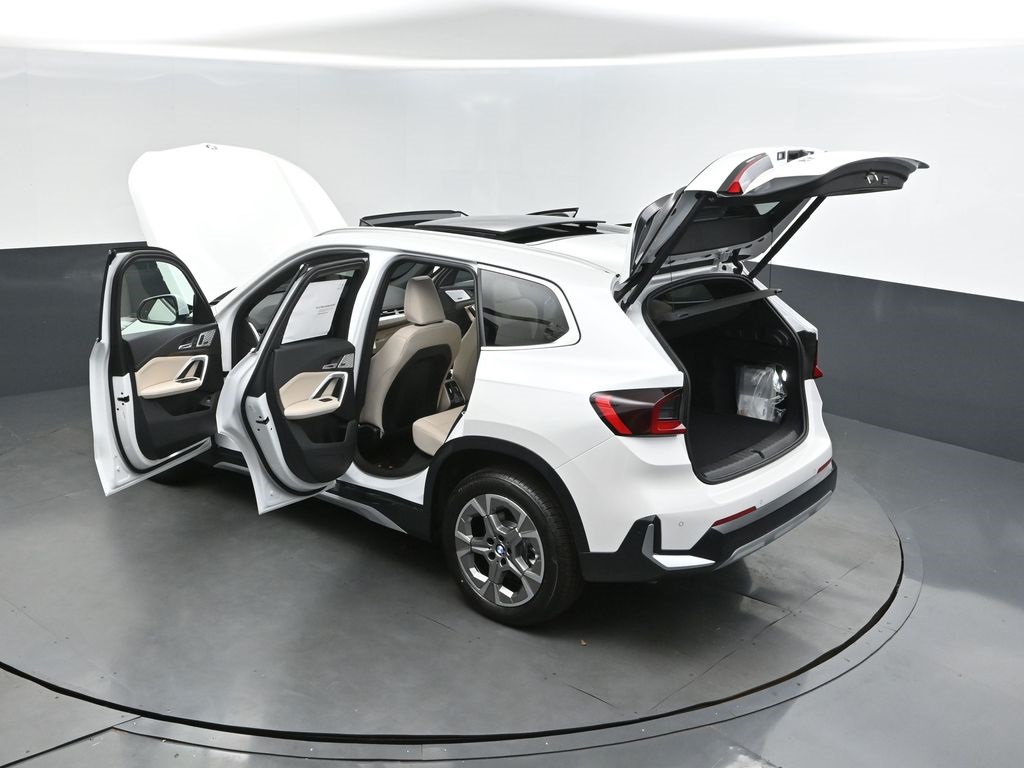 2025 Mineral White Metallic BMW X1 xDrive28i AWD SUV
