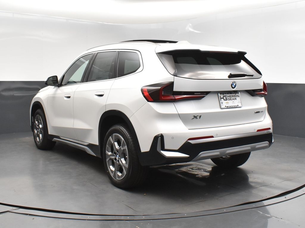 2025 Mineral White Metallic BMW X1 xDrive28i AWD SUV