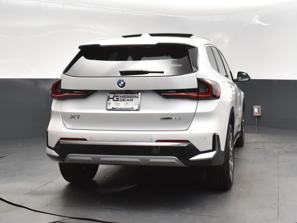 2025 Mineral White Metallic BMW X1 xDrive28i AWD SUV