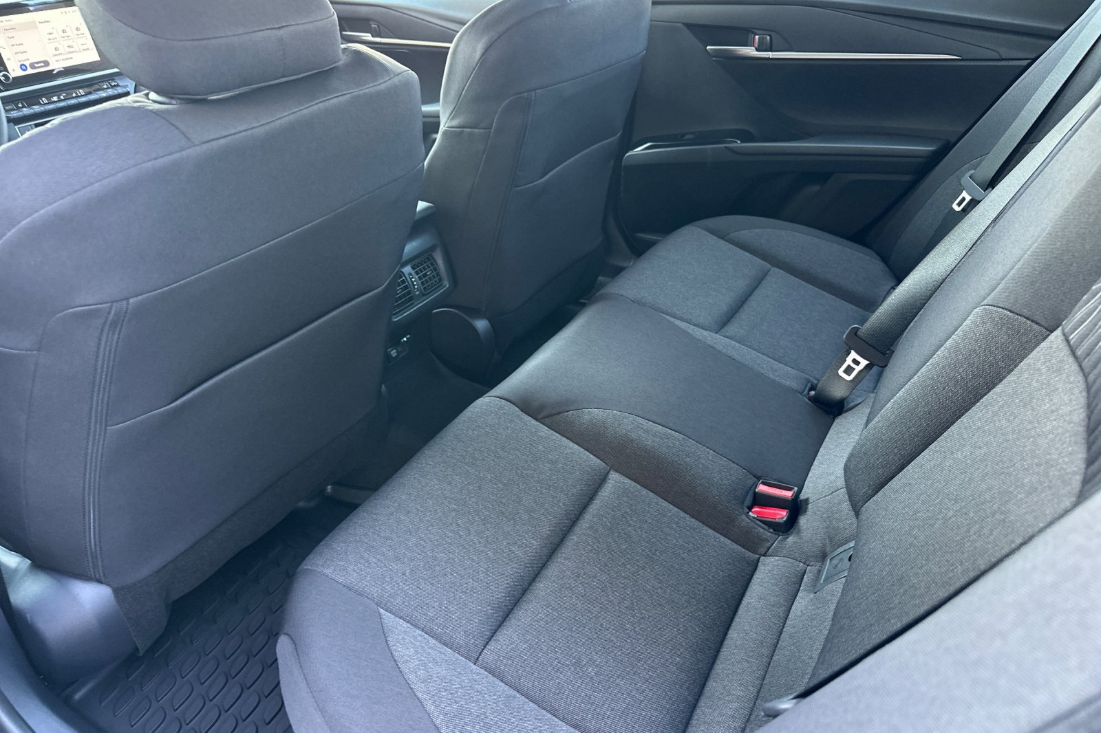 2025 Toyota Camry LE photo 12