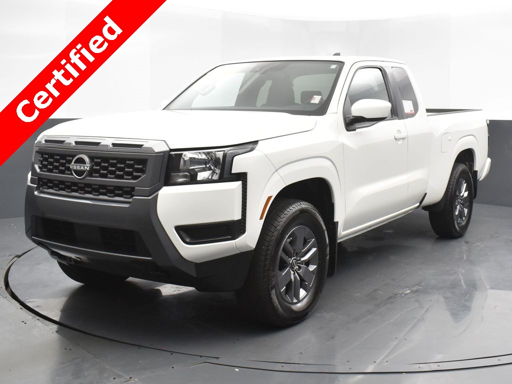 2025 Nissan Frontier SV photo 2