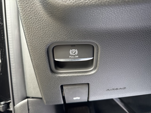 2025 Jeep Grand Cherokee Altitude photo 17