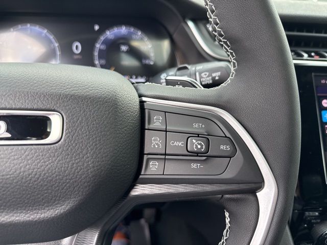2025 Jeep Grand Cherokee Altitude photo 20