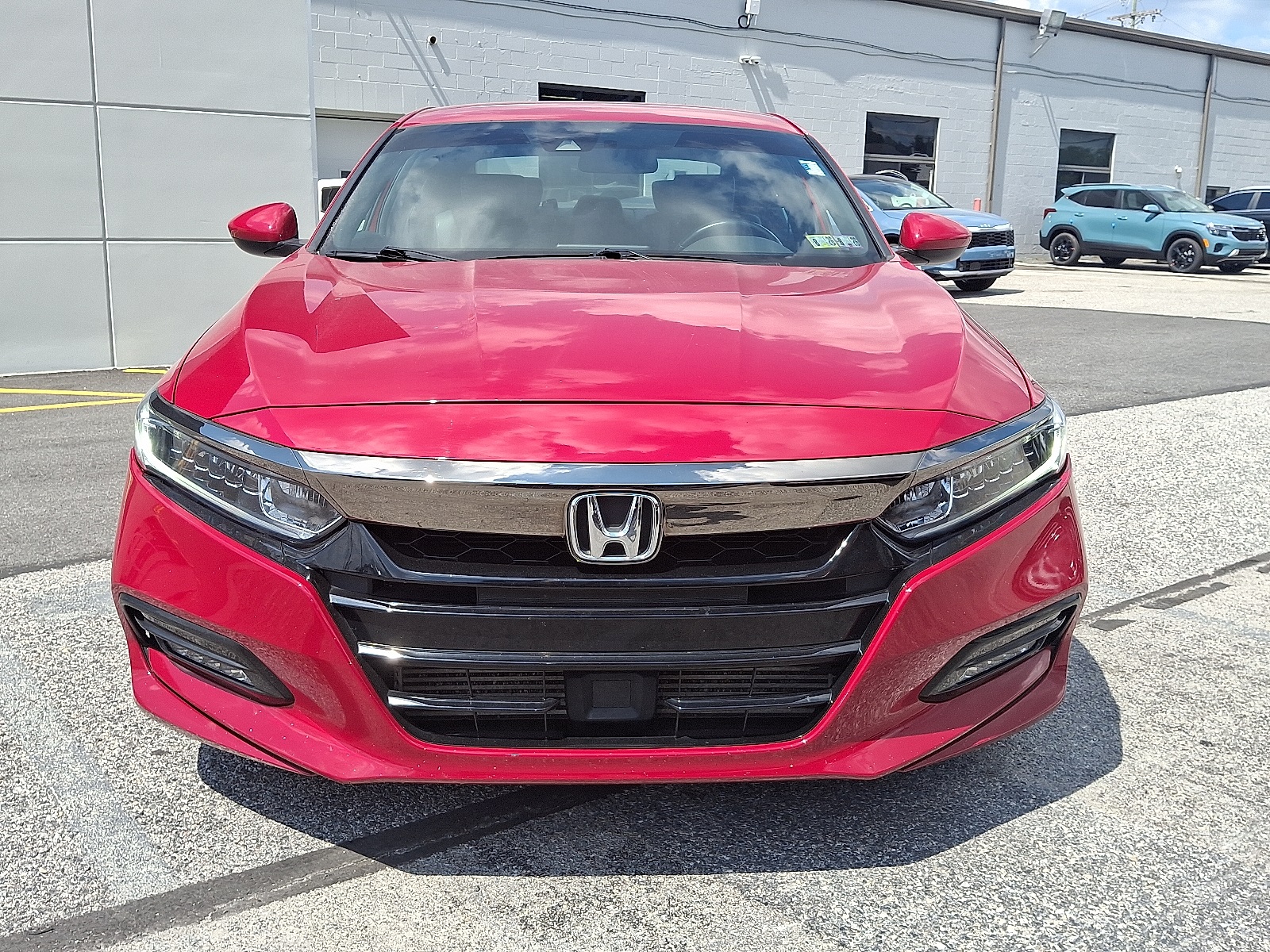 2018 Honda Accord Sport 1.5T photo 2