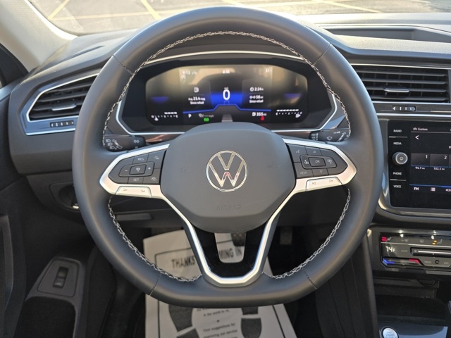 2024 Volkswagen Tiguan 2.0T SE