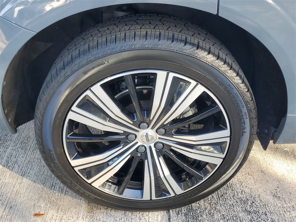 used 2023 Volvo XC60 car, priced at $31,795
