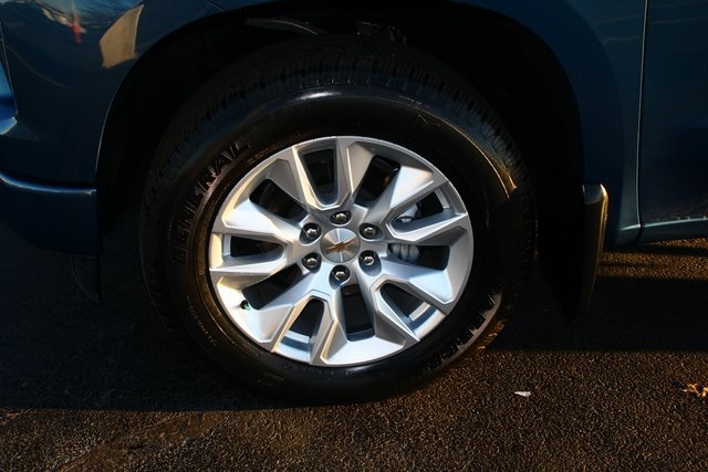 used 2024 Chevrolet Silverado 1500 car, priced at $33,699