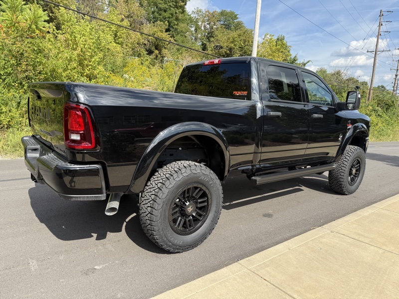 2025 Ram 2500 Big Horn photo 6