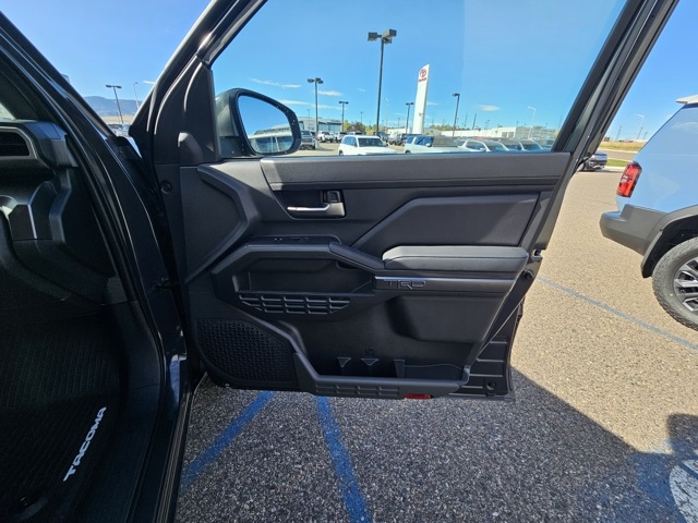 2025 Toyota Tacoma TRD Off-Road Double Cab photo 20