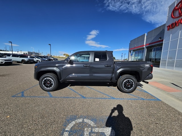 2025 Toyota Tacoma TRD Off-Road Double Cab photo 8