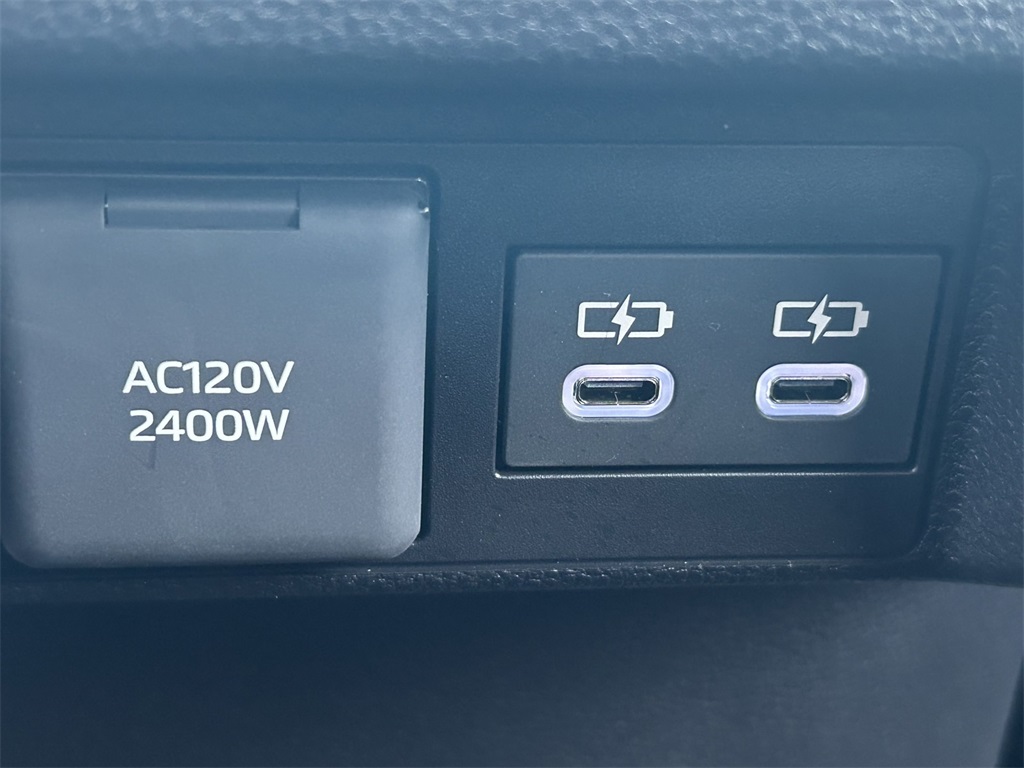 2025 Toyota Tacoma TRD Sport Double Cab photo 17