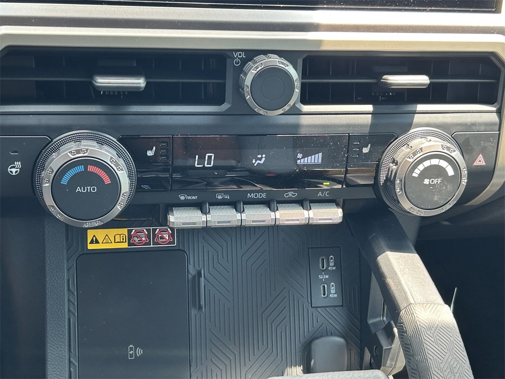 2025 Toyota Tacoma TRD Sport Double Cab photo 24