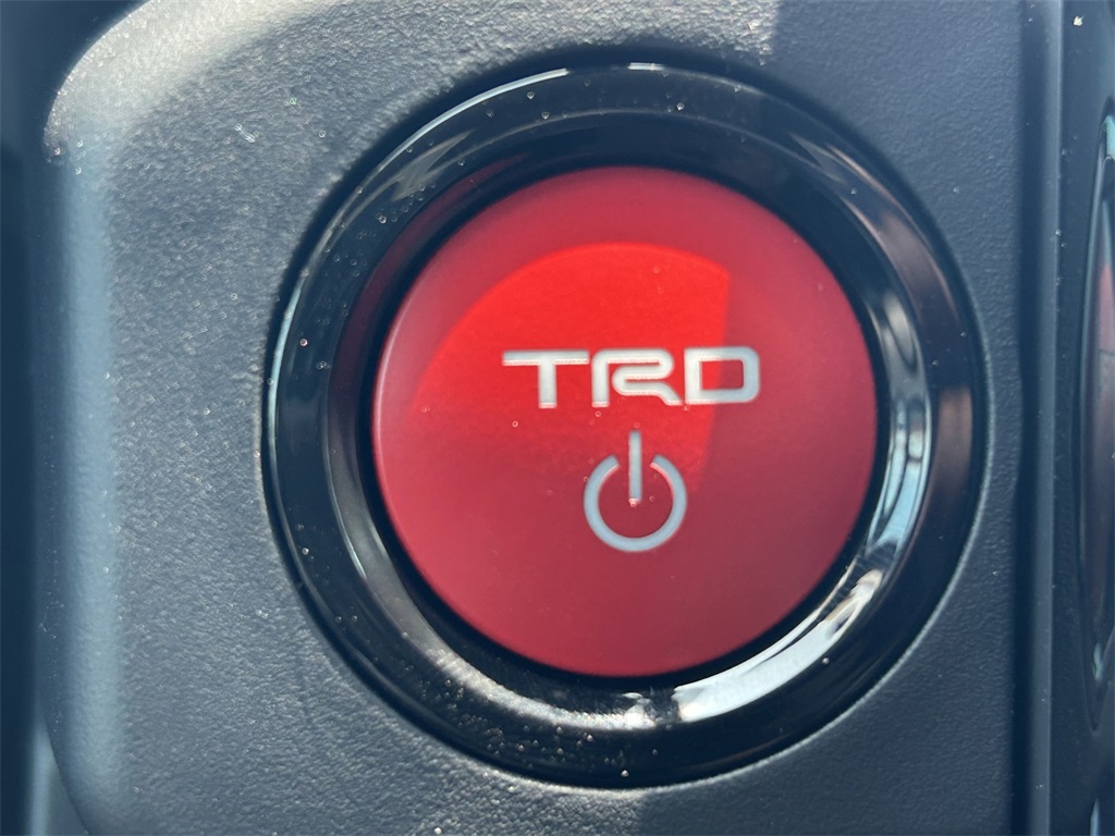 2025 Toyota Tacoma TRD Sport Double Cab photo 26