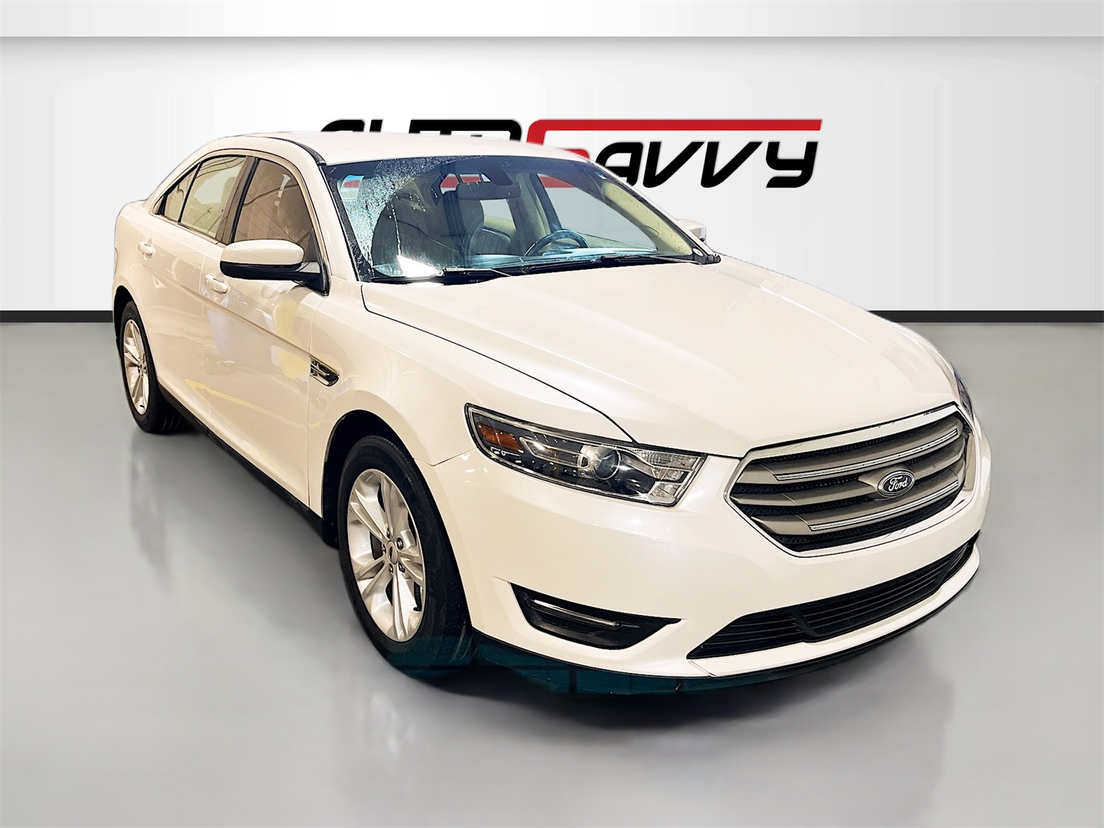 2018 Ford Taurus SEL's photo