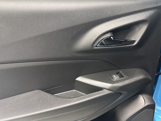 new 2026 Chevrolet Trax car, priced at $27,090