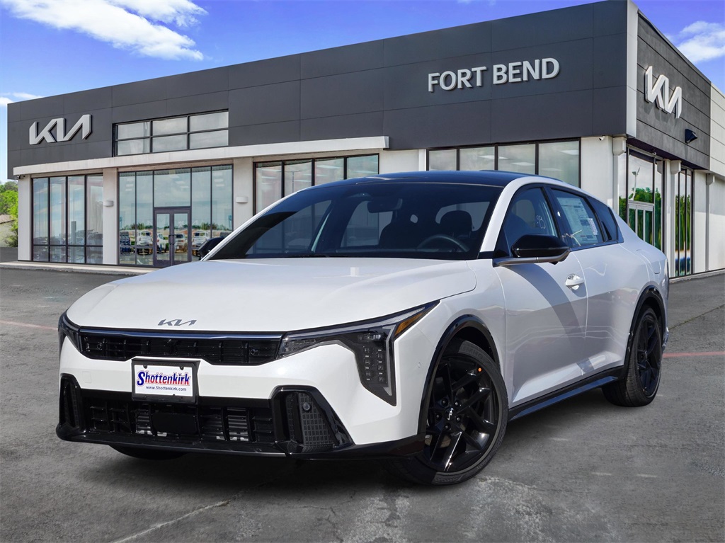 2025 Kia K4 GT-Line Turbo's photo