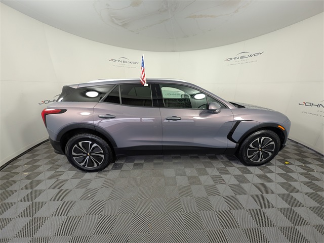 2024 Chevrolet Blazer EV photo 2