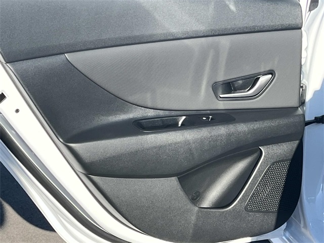 new 2025 Hyundai Elantra Hybrid car, priced at $28,210