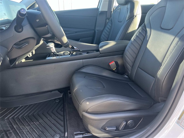 new 2025 Hyundai Elantra Hybrid car, priced at $28,210