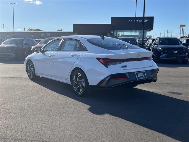 new 2025 Hyundai Elantra Hybrid car, priced at $28,210