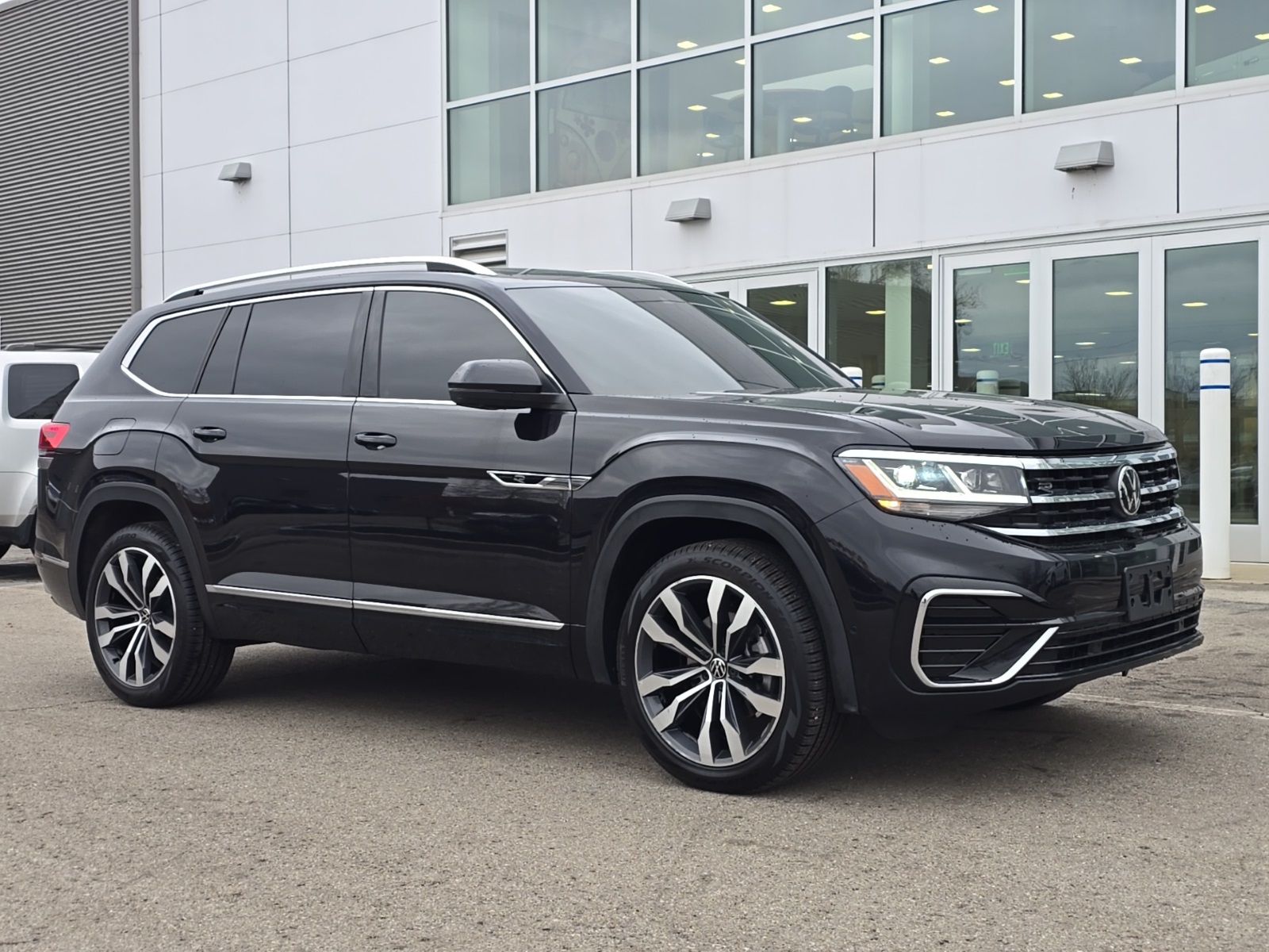 used 2023 Volkswagen Atlas car, priced at $28,300