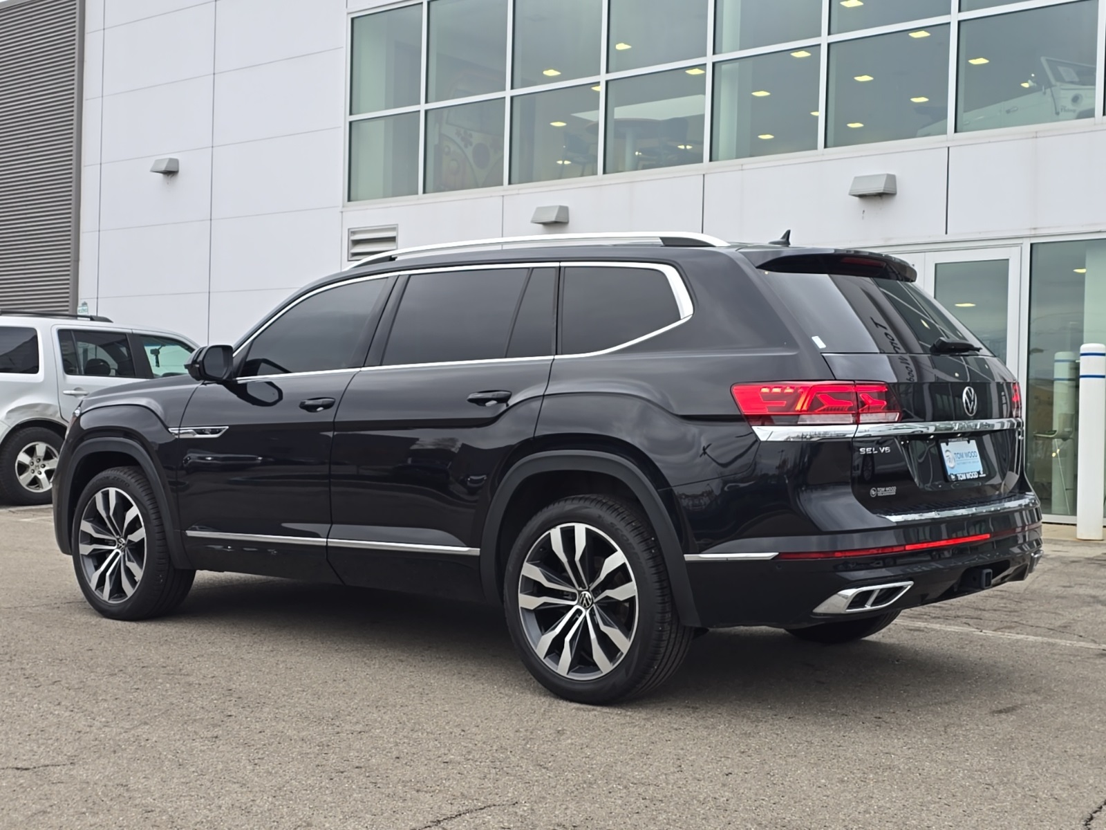 used 2023 Volkswagen Atlas car, priced at $28,300