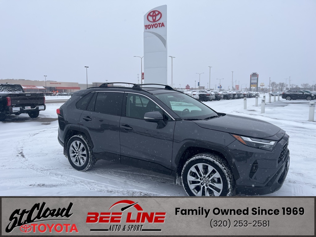 2025 Toyota RAV4 XLE Premium's photo