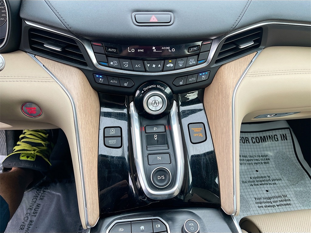 2022 Acura TLX SH-AWD Advance photo 17