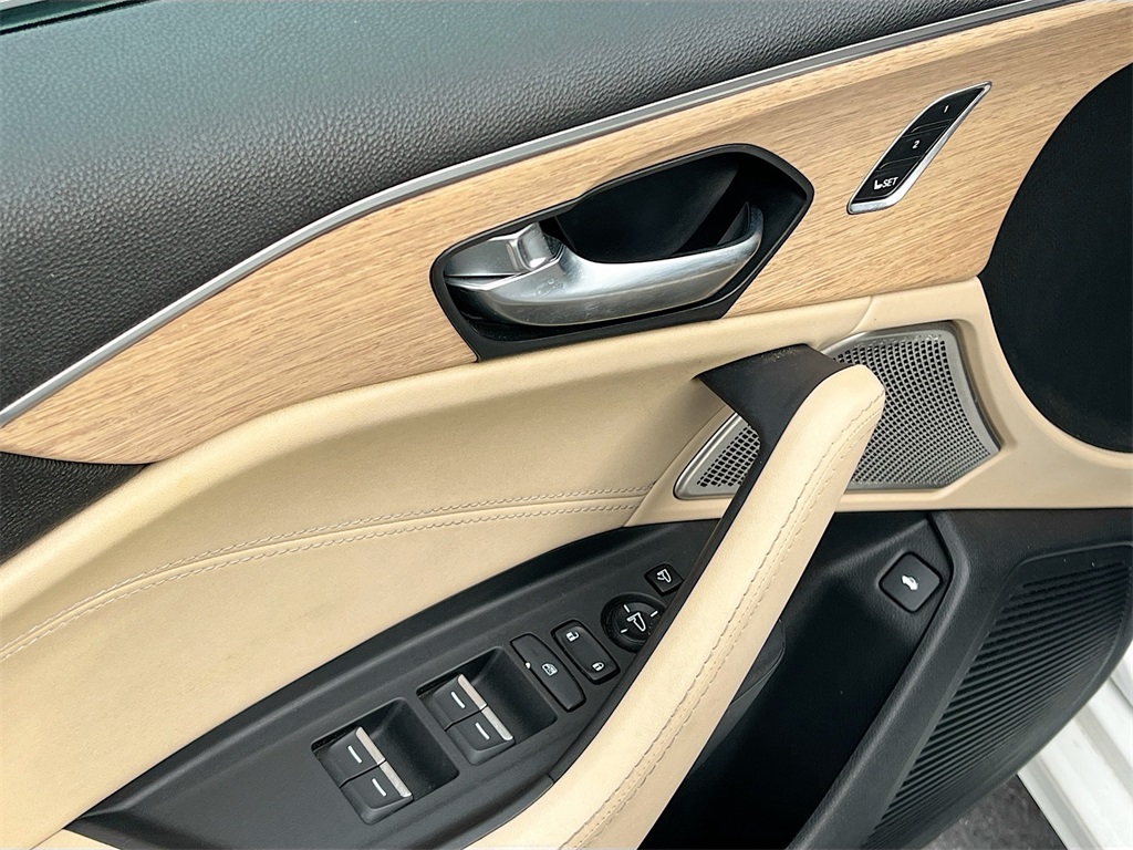 2022 Acura TLX SH-AWD Advance photo 18