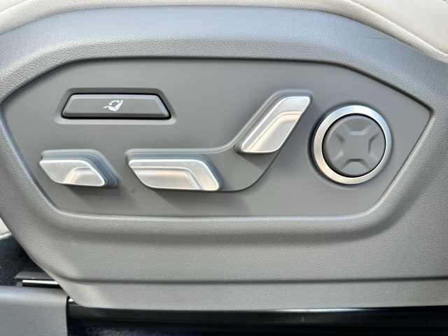 2025 Hyundai Santa Fe Calligraphy photo 10