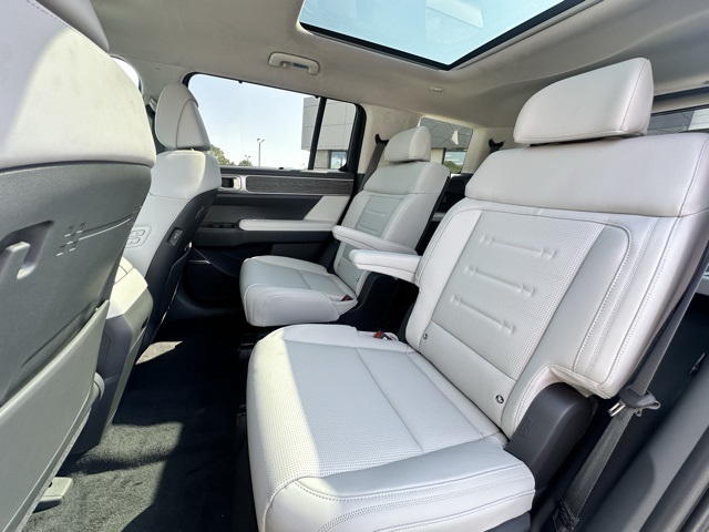 2025 Hyundai Santa Fe Calligraphy photo 26