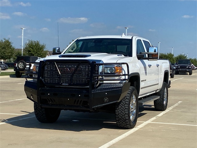 2019 Gmc Sierra 2500 HD Denali photo 3